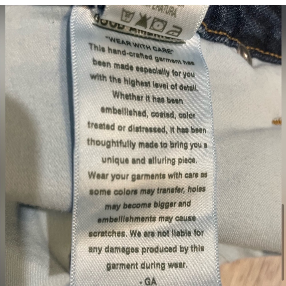 Good American Denim - Picture 6 of 7